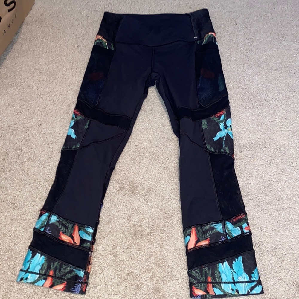 CALIA by Carrie Underwood capri leggings